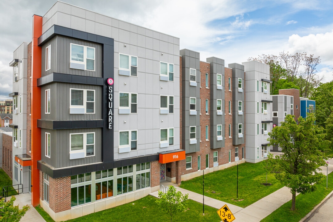 3 Square in Bloomington, IN - Foto de edificio