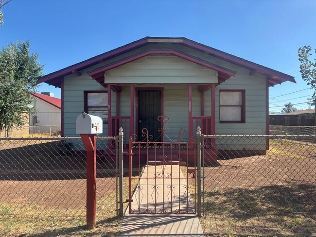 property at 317 E Maple St
