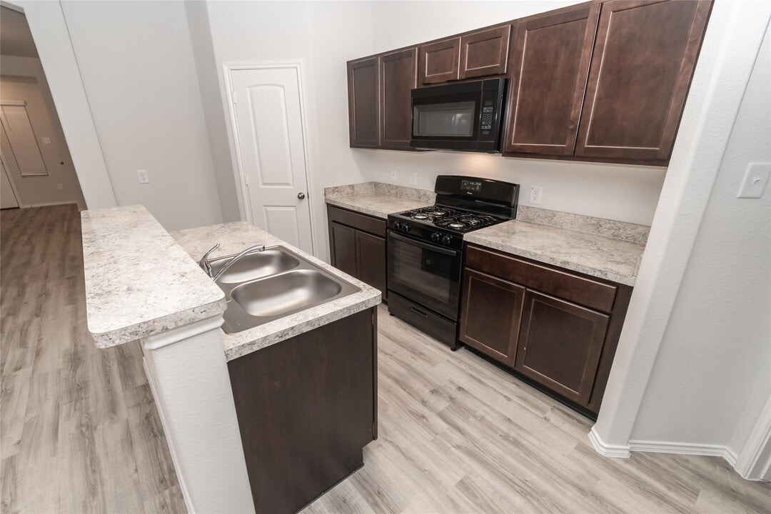 24334 Veratti Ln in Katy, TX - Building Photo
