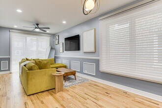 1034 N Drake Ave in Chicago, IL - Building Photo - Building Photo