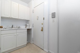 1794 1st Ave, Unit SI ID1058698P in New York, NY - Foto de edificio - Building Photo