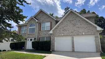 3258 Hunting Creek Pass in Douglasville, GA - Building Photo