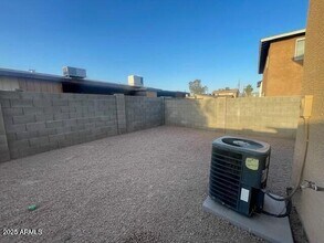 2538 W Ocotillo Rd in Phoenix, AZ - Building Photo - Building Photo
