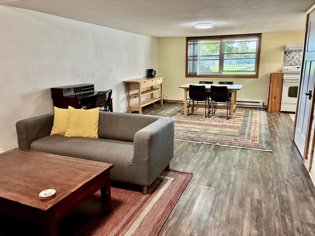 317 N Wasson Ln, Unit B