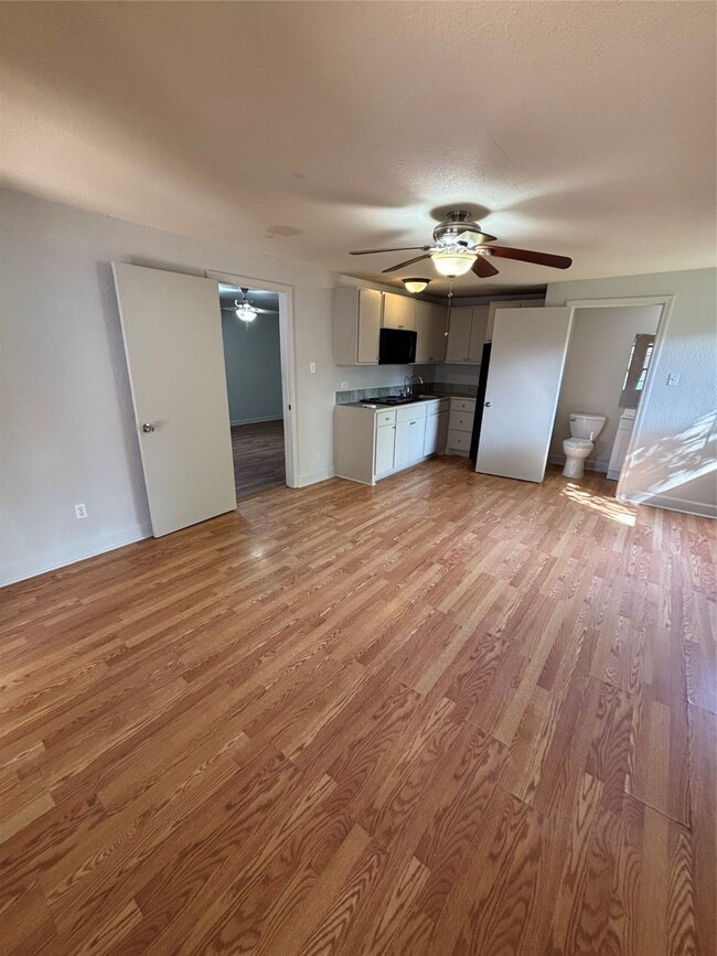 5520 Menard Ave in Galveston, TX - Building Photo - Building Photo