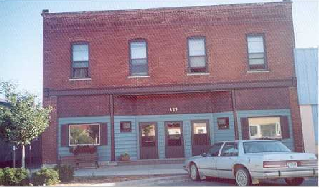 129 E Main St in Lisbon, IA - Building Photo