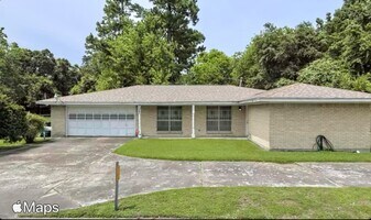 7325 Ley Rd in Houston, TX - Building Photo