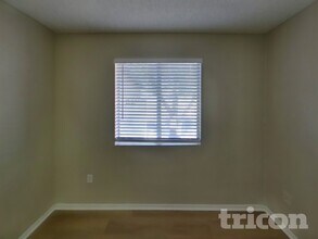 7100 W Cheryl Dr in Peoria, AZ - Foto de edificio - Building Photo