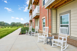 Greensburgh Manor in Uniontown, OH - Building Photo - Building Photo