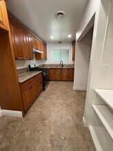 617 E Matchwood Pl in Azusa, CA - Building Photo - Building Photo