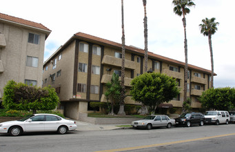 401 S Hobart Blvd in Los Angeles, CA - Building Photo - Building Photo