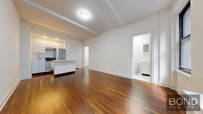 property at 140 E 46th St