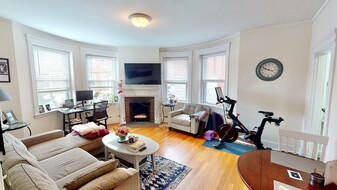 185 Winthrop Rd, Unit 1 in Brookline, MA - Building Photo