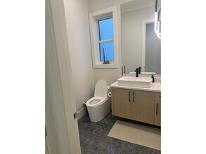 15655-1577B 77B Ave in Surrey, BC - Building Photo - Building Photo