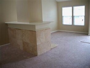 126 Oxford in Irvine, CA - Building Photo - Building Photo