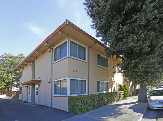 121-135 Graham Ave in San Jose, CA - Building Photo - Building Photo