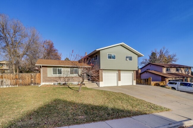 property at 2860 S Golden Way