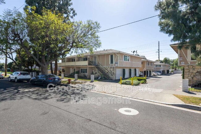 property at 410 N Clark St