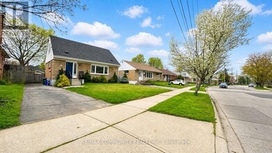386 Whitney Ave in Hamilton, ON - Building Photo - Building Photo
