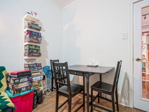 46 Northumberland St in Toronto, ON - Building Photo - Building Photo