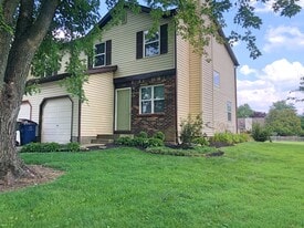 1795 Laramie Drive, Unit 1795 Laramie Drive in Powell, OH - Building Photo