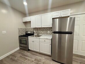 330 Jackson St in Hoboken, NJ - Building Photo - Building Photo