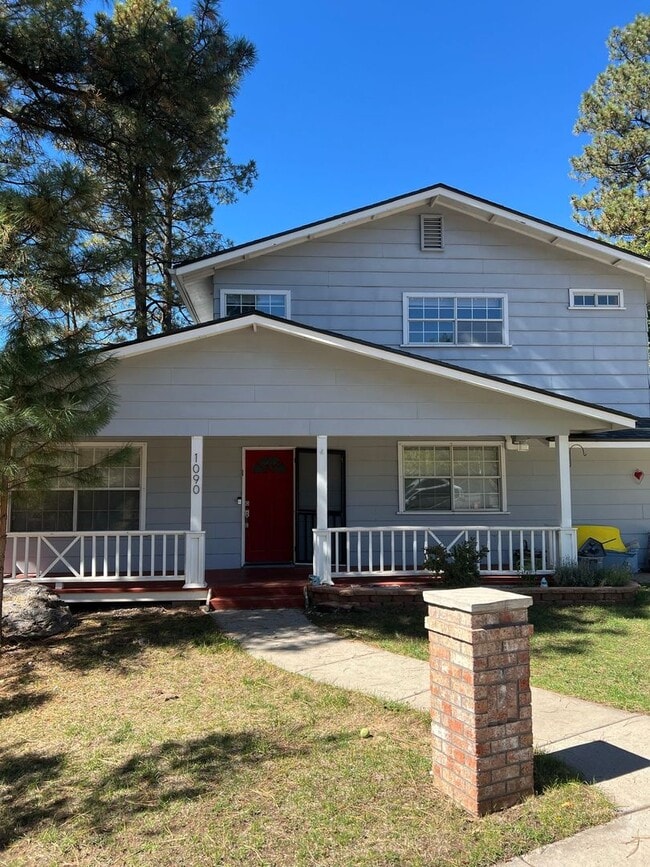 property at 1090 W Lava Ln
