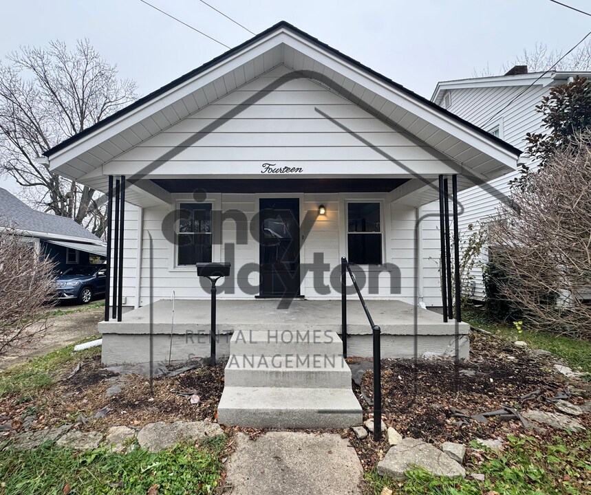 14 Highland St in Franklin, OH - Building Photo