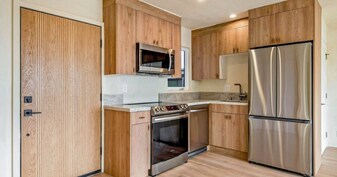 1105 N Coast Hwy, Unit H in Laguna Beach, CA - Building Photo