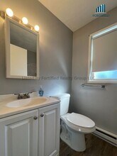 2352 S Main St in Fall River, MA - Building Photo - Building Photo