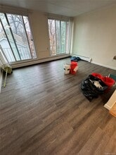 121 Vincent Ave in Lynbrook, NY - Building Photo - Building Photo