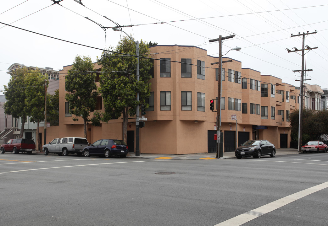 Colosimo Apartments in San Francisco, CA - Building Photo