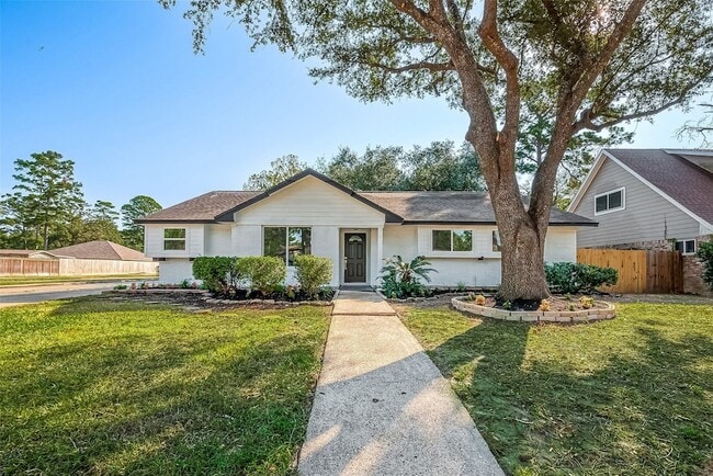 23130 Bayleaf Dr in Spring, TX - Building Photo - Building Photo