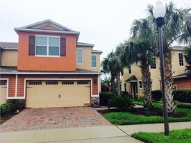 1049 Priory Cir in Winter Garden, FL - Building Photo