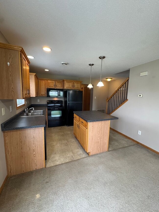 property at 510 Pointe Ct SW
