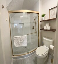 22107 Deville Dr in Katy, TX - Foto de edificio - Building Photo