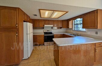 8578 Boxberry Ln in Jacksonville, FL - Building Photo - Building Photo