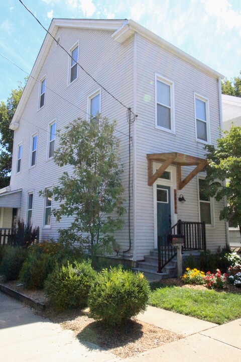 4536 Leo Street in Cincinnati, OH - Foto de edificio