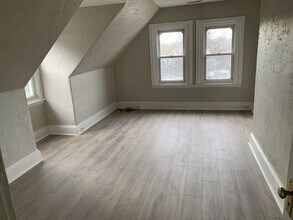 314 W Upsal St, Unit 3rd Floor in Philadelphia, PA - Building Photo - Building Photo