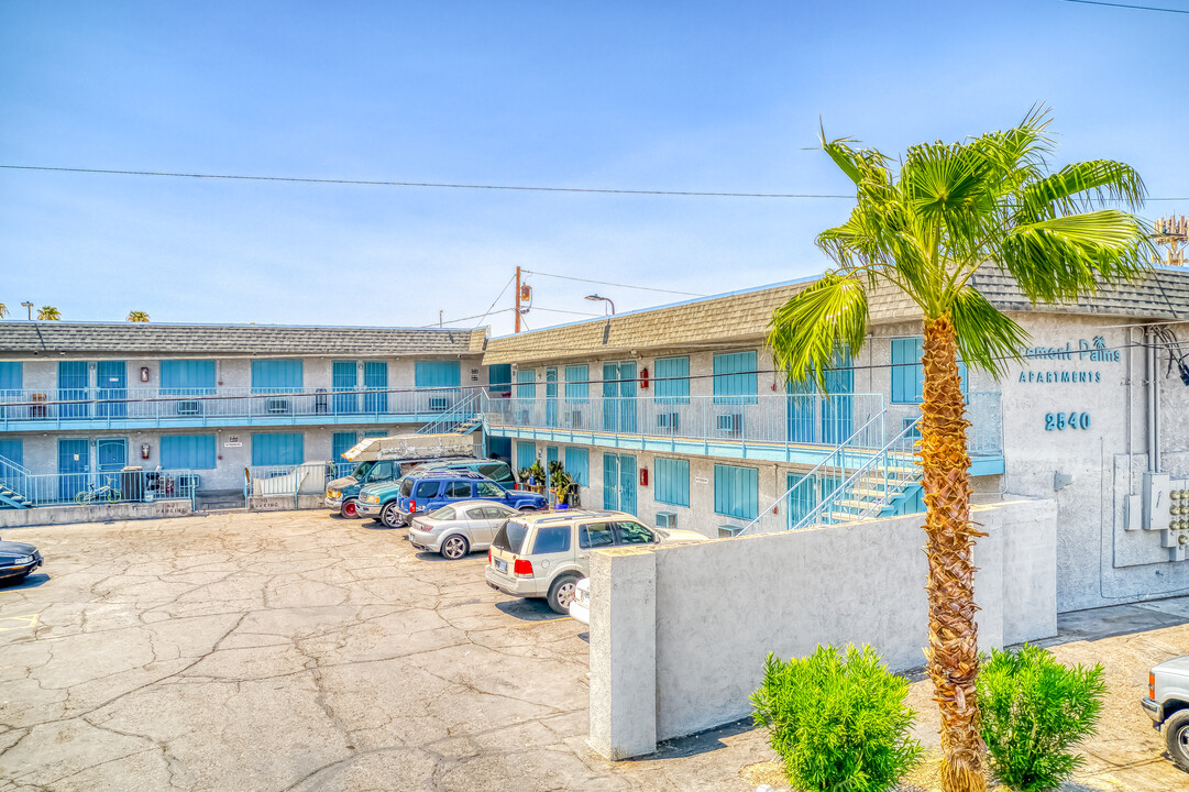 Fremont Palms Apartments in Las Vegas, NV - Building Photo