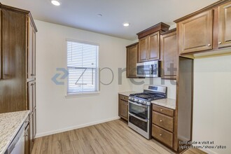 9286 Mystic Lake Alley in Sacramento, CA - Building Photo - Building Photo