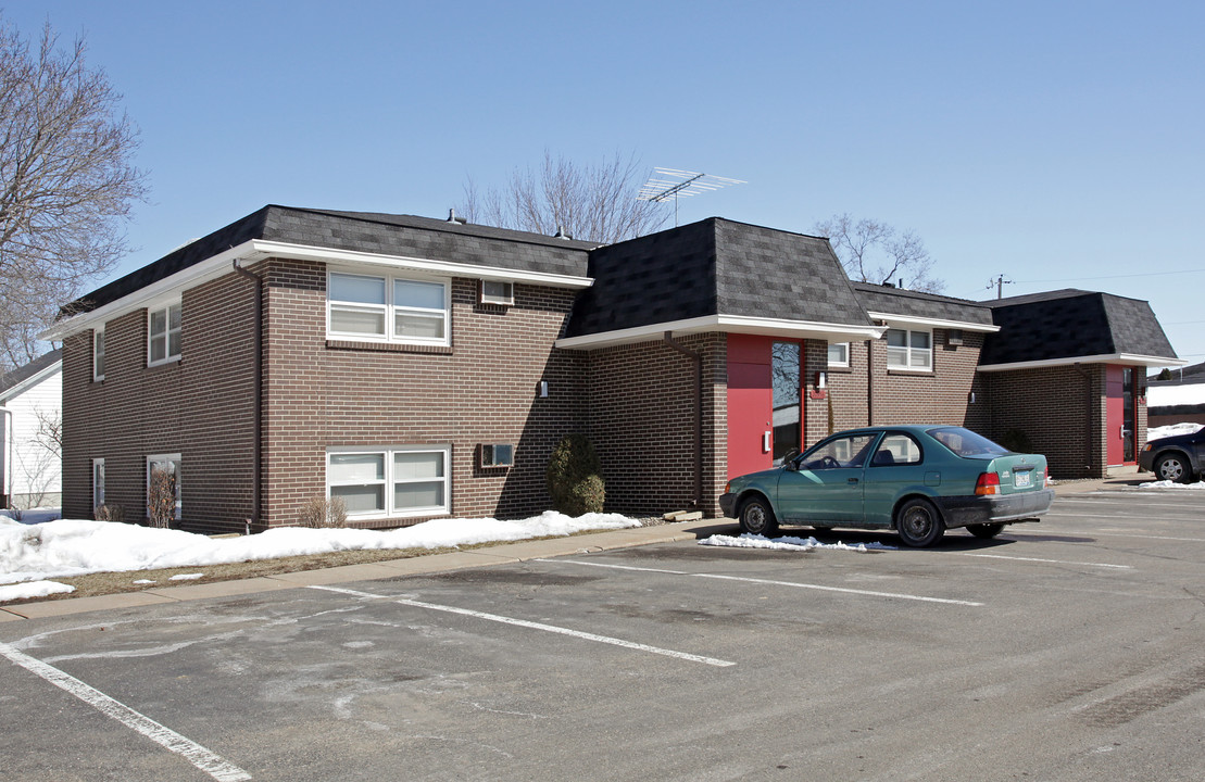 Village Dweller Apartments in Lakeville, MN - Building Photo