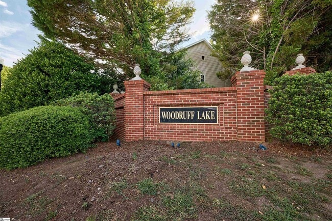 307 Woodruff Lake Way