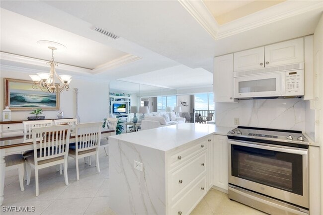 property at 3443 Gulf Shore Blvd N