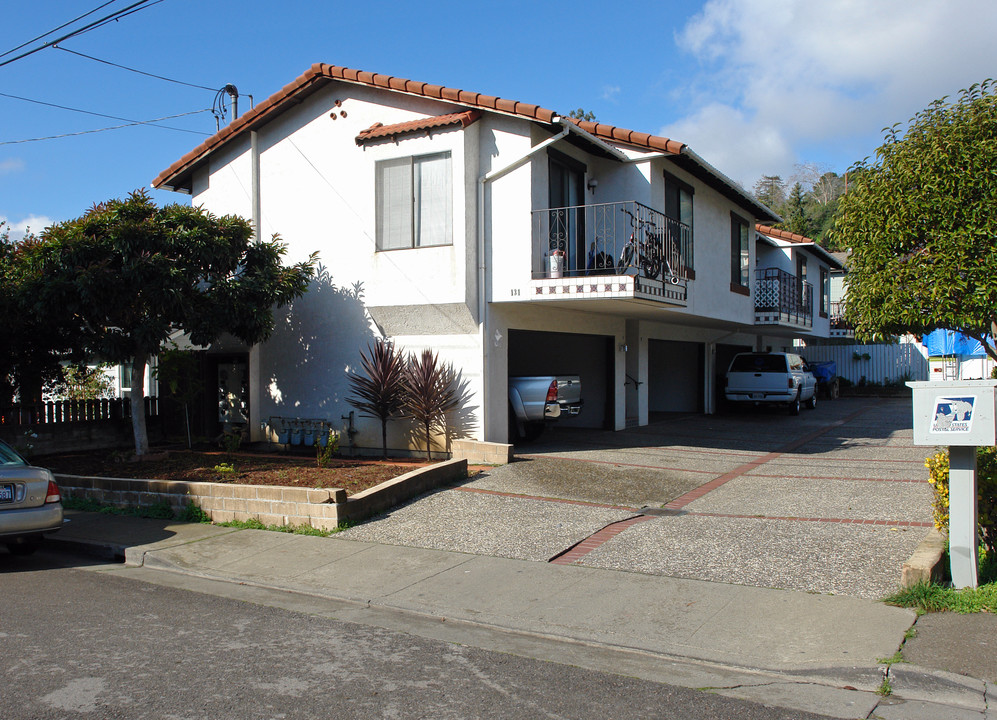 131 Park St in San Rafael, CA - Foto de edificio