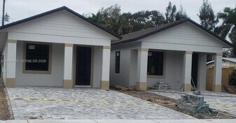 2612 Hiawatha Ave in West Palm Beach, FL - Building Photo