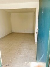 3762 Royal Crest St in Las Vegas, NV - Building Photo - Building Photo