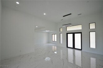 1234 Bermar St in Ft. Myers, FL - Building Photo - Building Photo