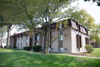 Arbor Landings in Toledo, OH - Foto de edificio - Building Photo