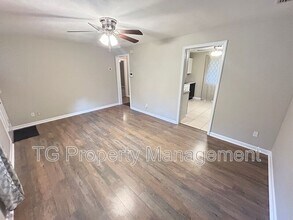 3958 Hunter Cir in Jacksonville, FL - Building Photo - Building Photo